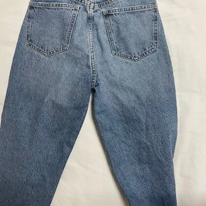 ZARA Ripped Mom jeans